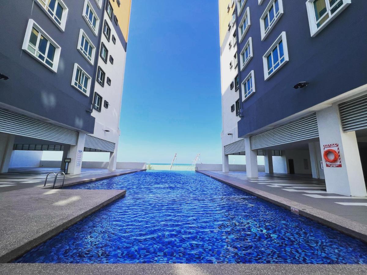 Ureshii Homestay Ladang Tanjung Kuala Terengganu With Pool 外观 照片